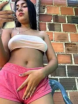 Freechat Sweed-virgin-pussy on StripChat