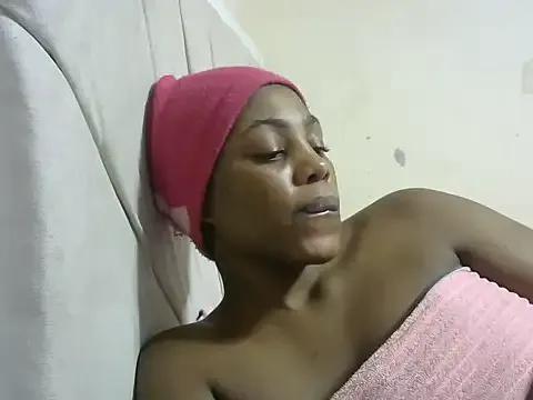 sweetgirlDora on StripChat 