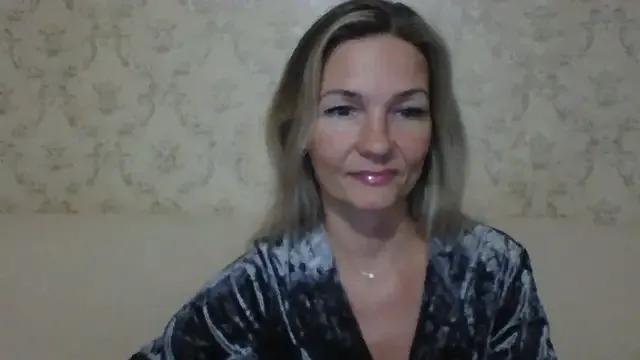 sweetriki on StripChat 