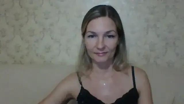 sweetriki on StripChat 