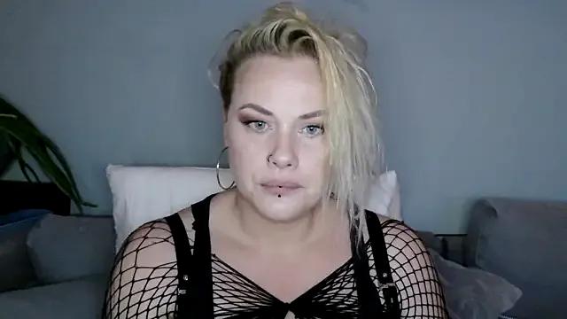 StripChat sweetsinzz is Freechat sweetsinzz — Who is the first to say hi?