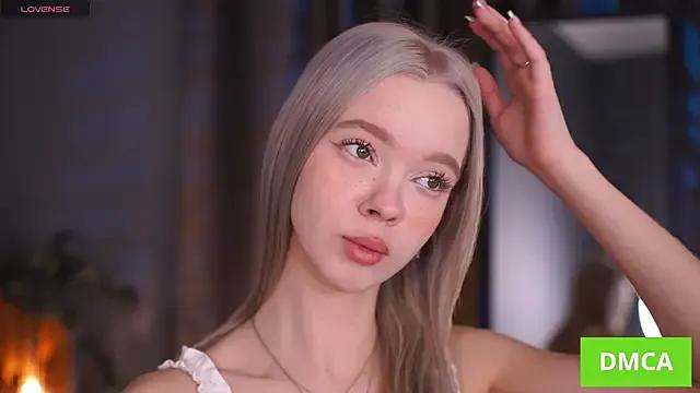 TastyTiffy — Hot kisses from a hot teacher