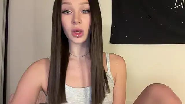 Freechat ur_molly on StripChat