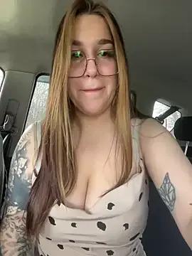 Freechat VikiDemini on StripChat