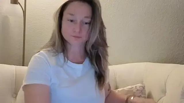 Freechat Vivian_MayXxX on StripChat