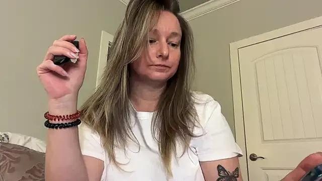 Freechat Vivian_MayXxX on StripChat