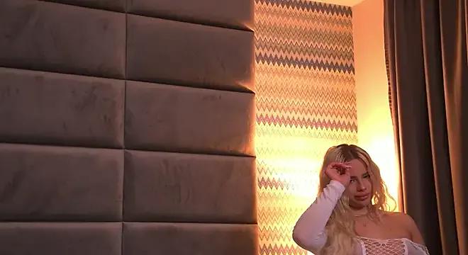 Freechat YssabelFox on StripChat